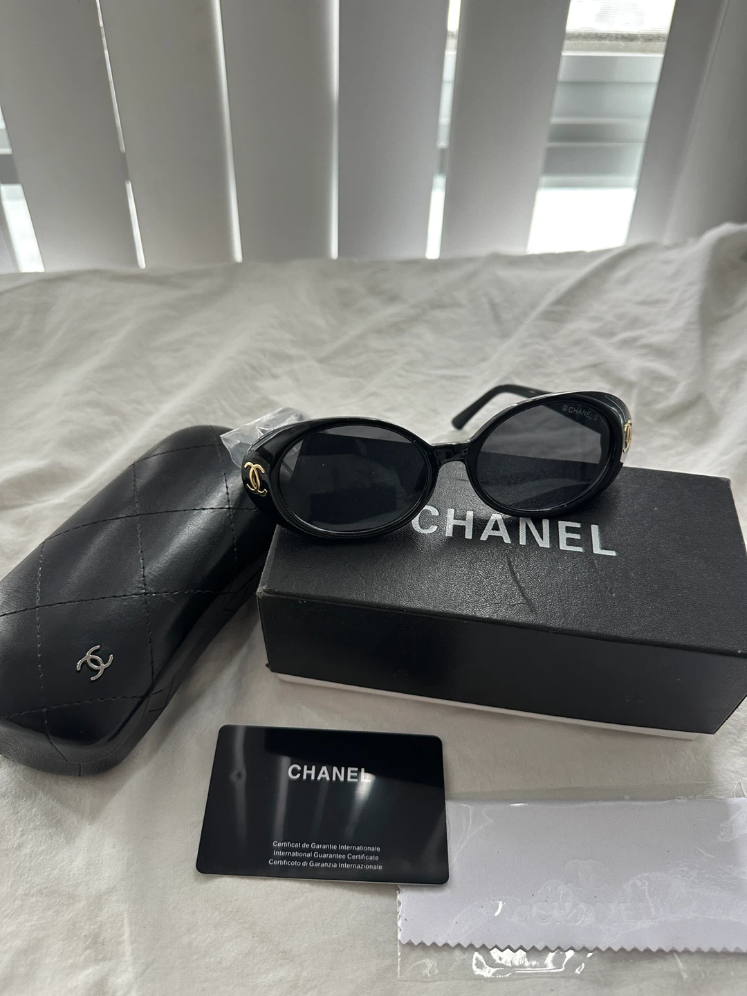 Chanel Black Sunglasses with Case - photo 5