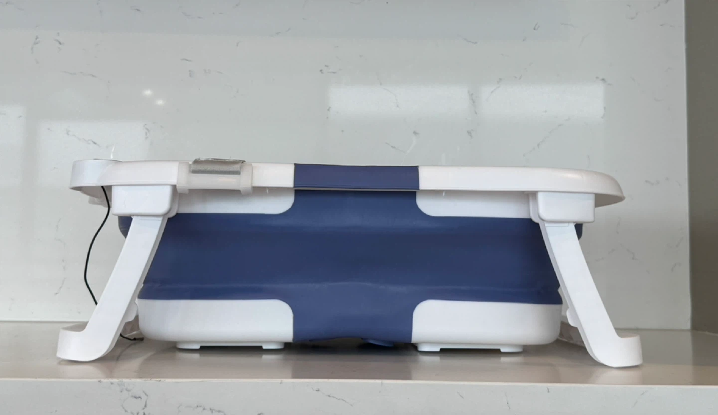 Blue & White Collapsible Baby Bathtub - photo 5