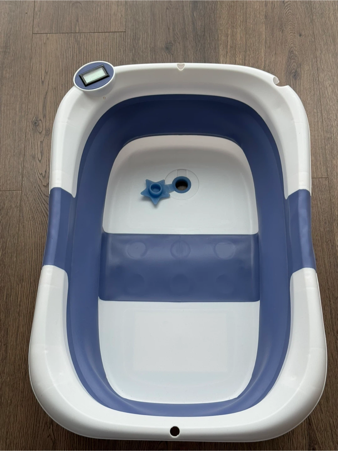 Blue & White Collapsible Baby Bathtub - photo 4