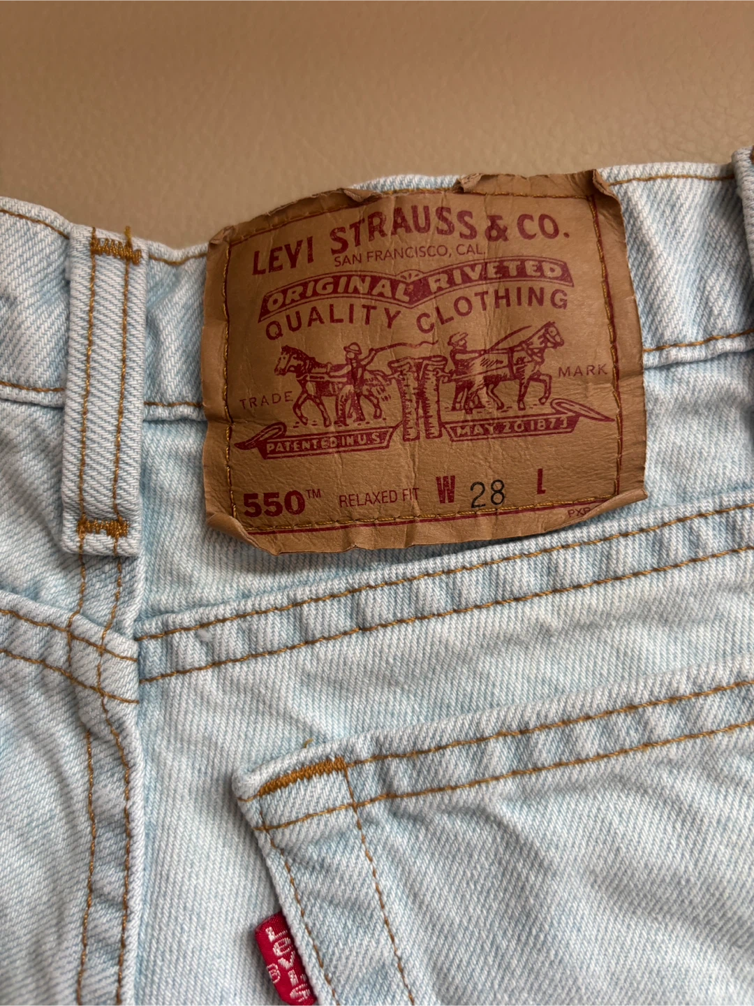 Women’s Levi's 550 Denim Shorts - Size 28 - photo 3
