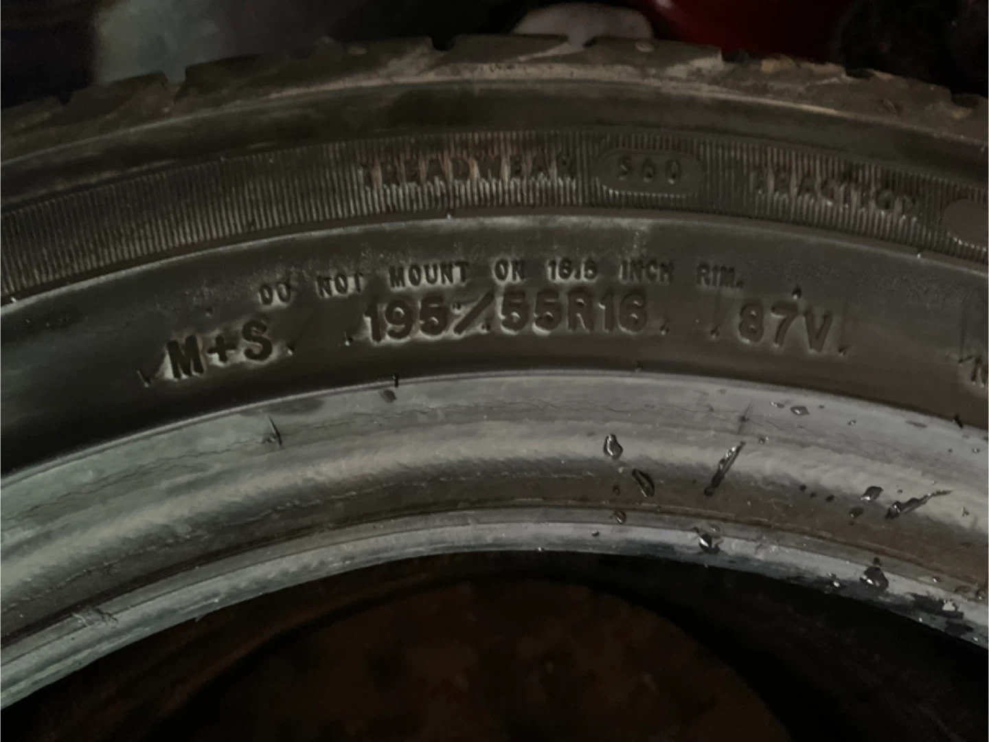 2 All Seasons Tires 195/55R16 in Very Good Condition - photo 4