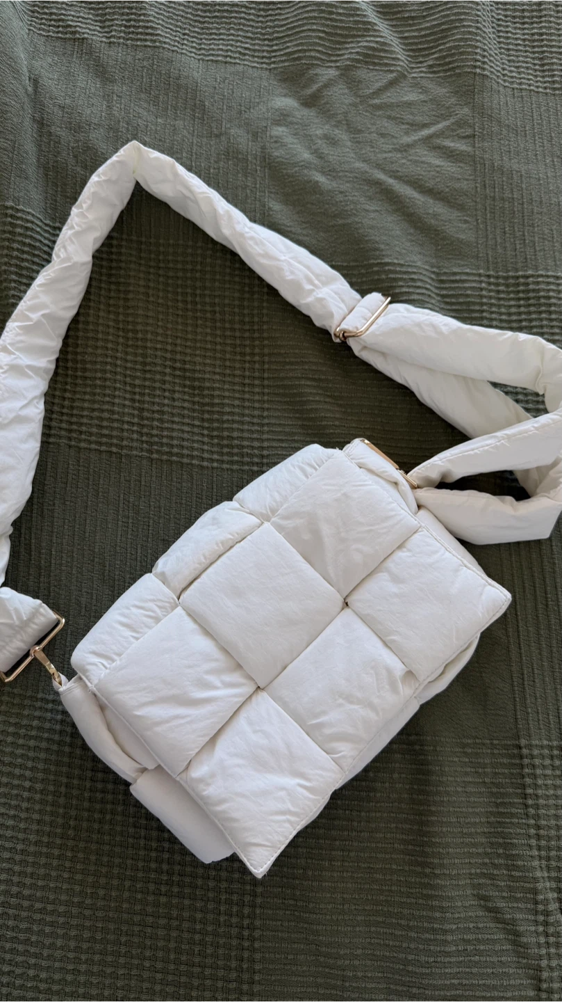 Puffer waterproof crossbody shoulder bag white