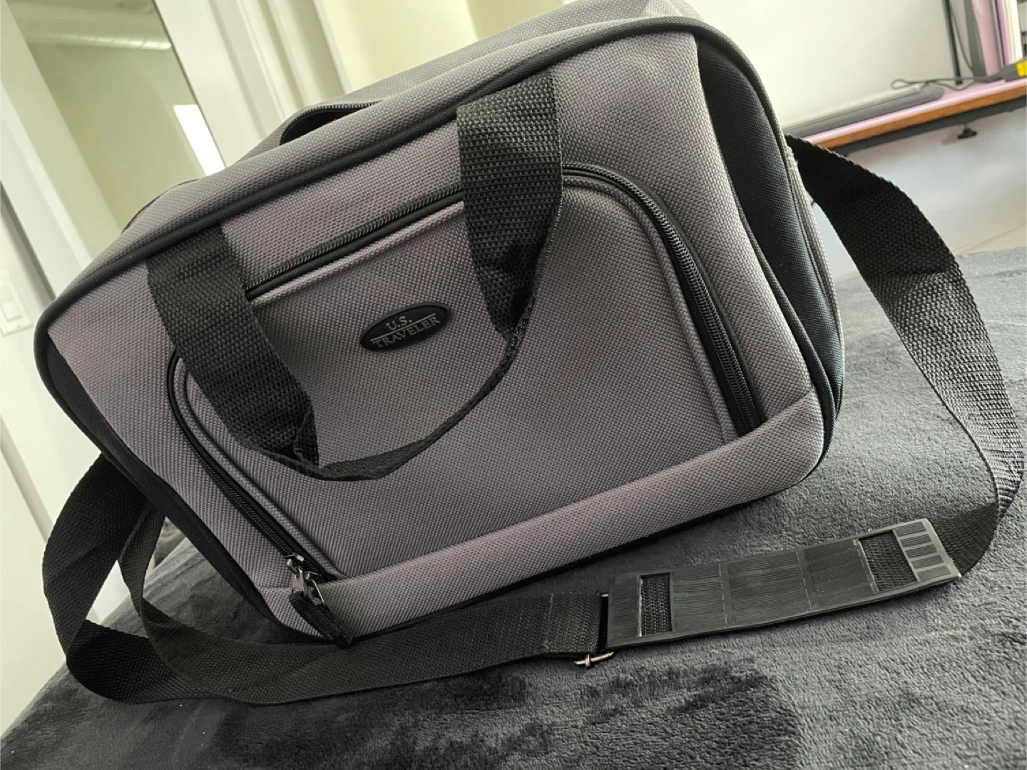US Traveler Tote Bag ( Grey w/ Black Trim