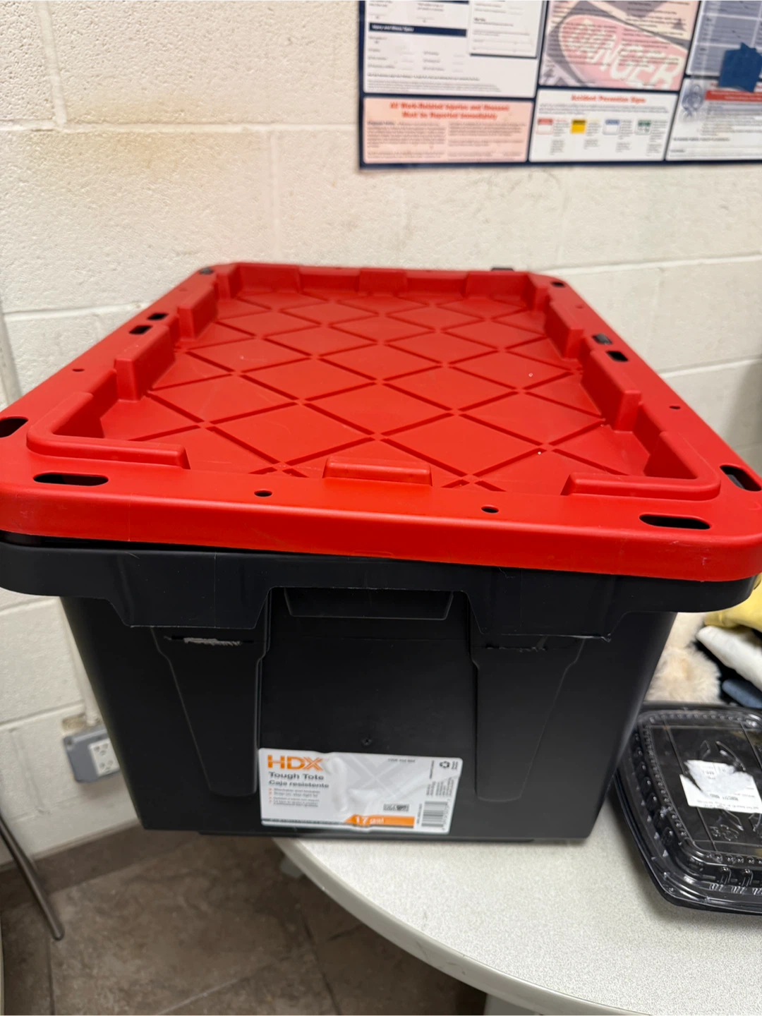 HDX 17-Gal Tough Tote - Stackable & Lockable🥕 - photo 3