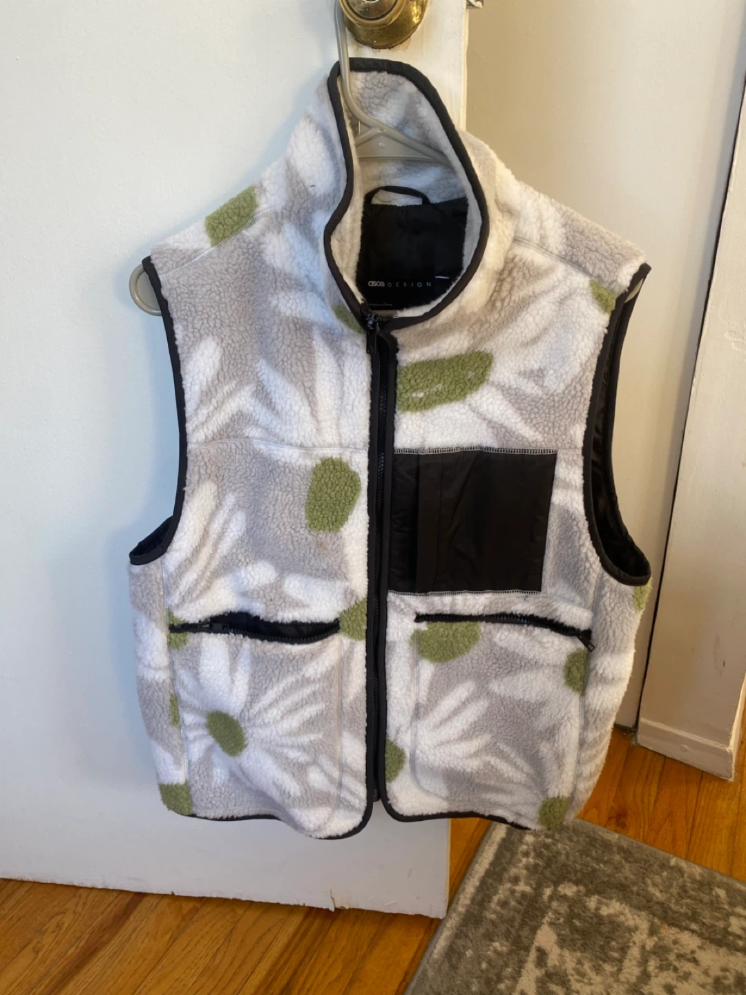 ASOS DESIGN Floral Fleece Vest