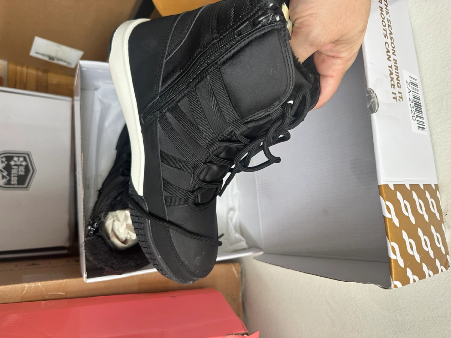 STQ Black Winter Boots, Size 7 - photo 2