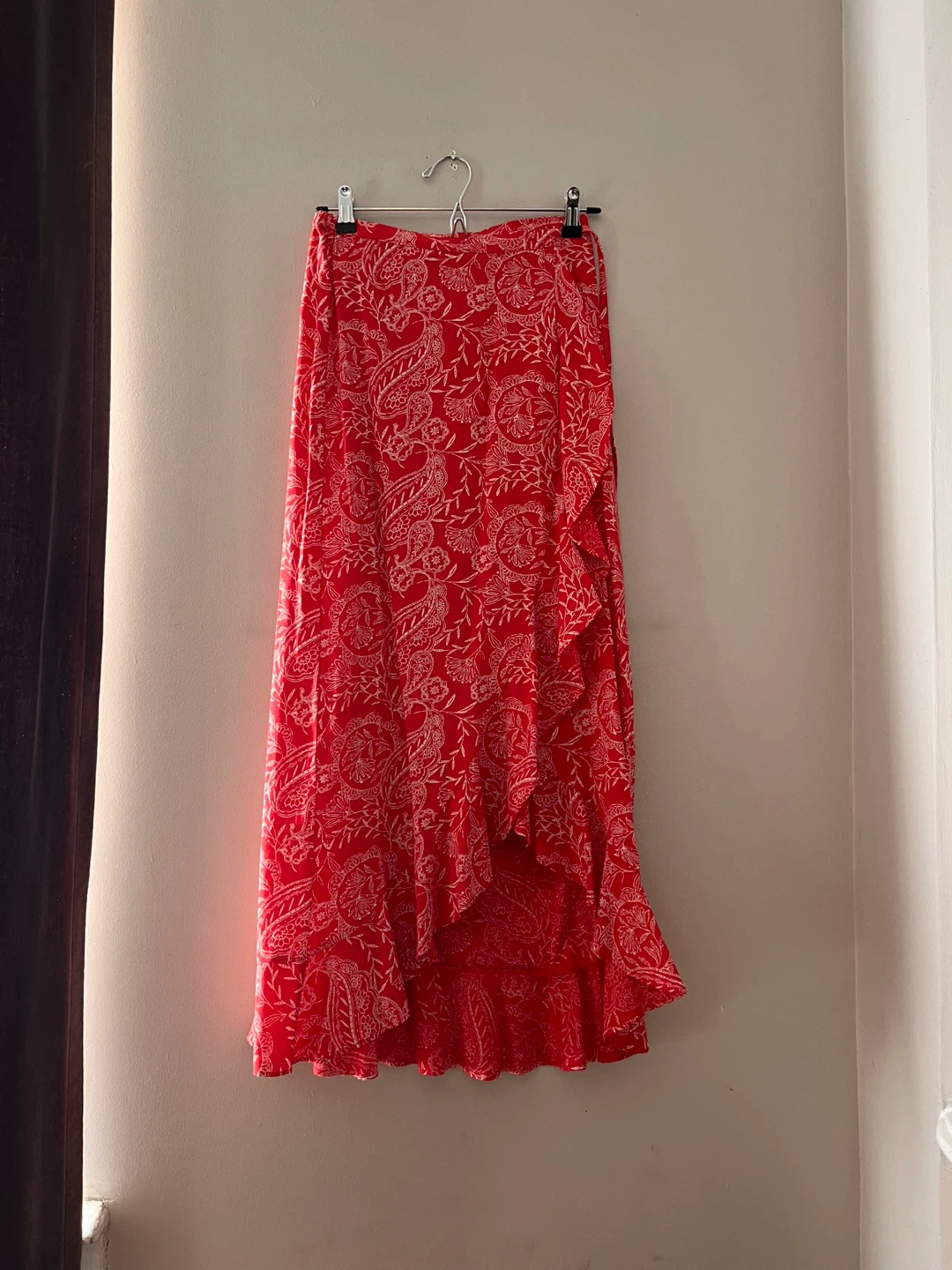 Red & White Patterned Ruffle Skirt