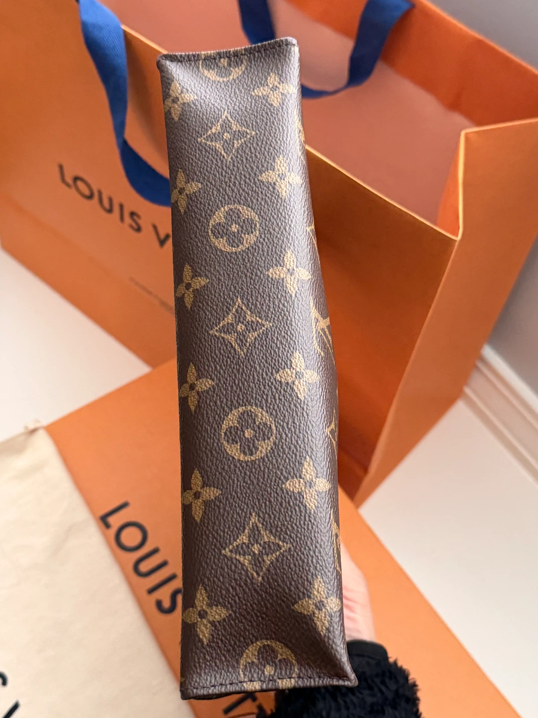 Louis Vuitton Toiletry Pouch 26 - photo 3