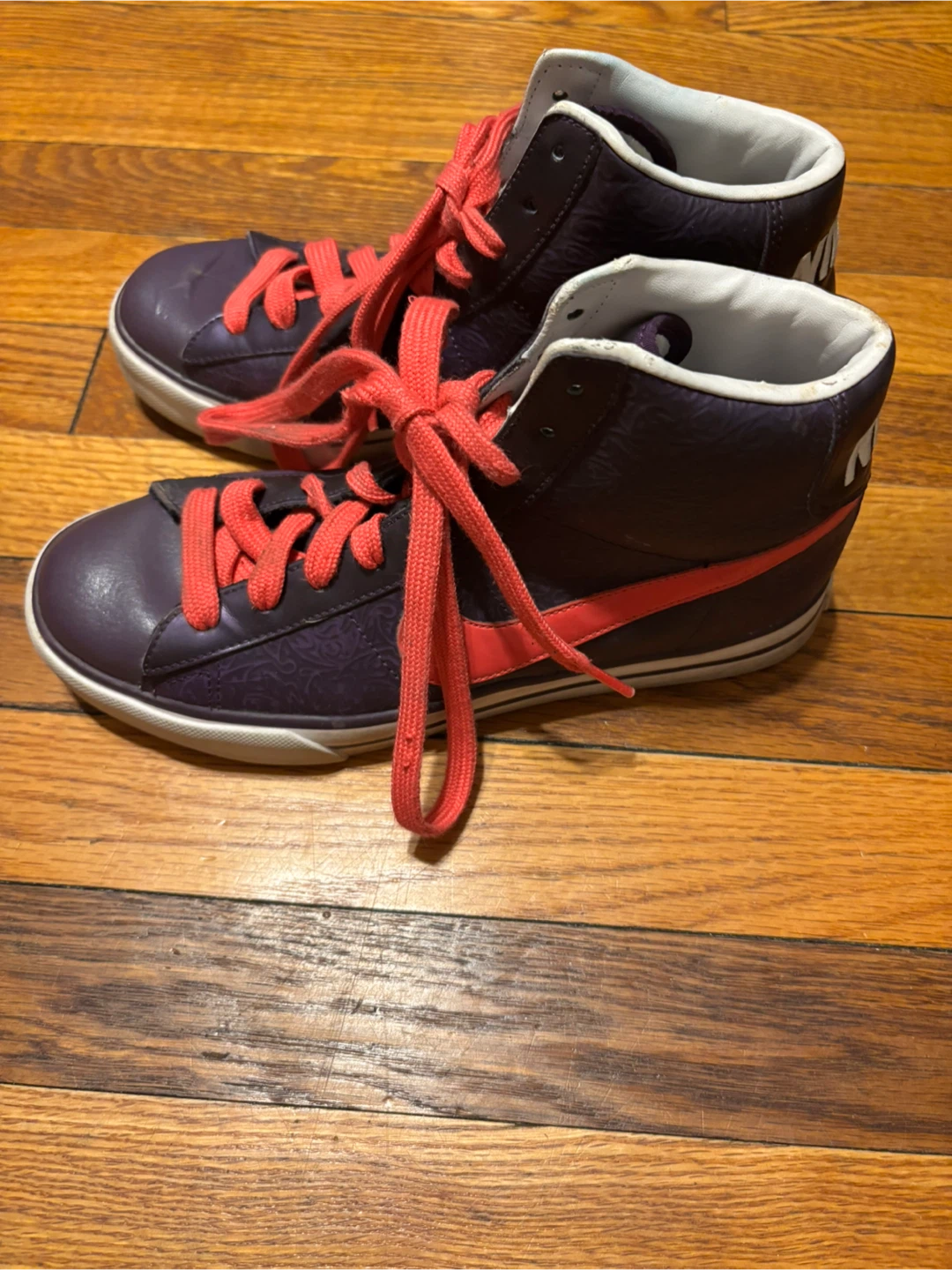 Nike High Top Sneakers US 8 - photo 3