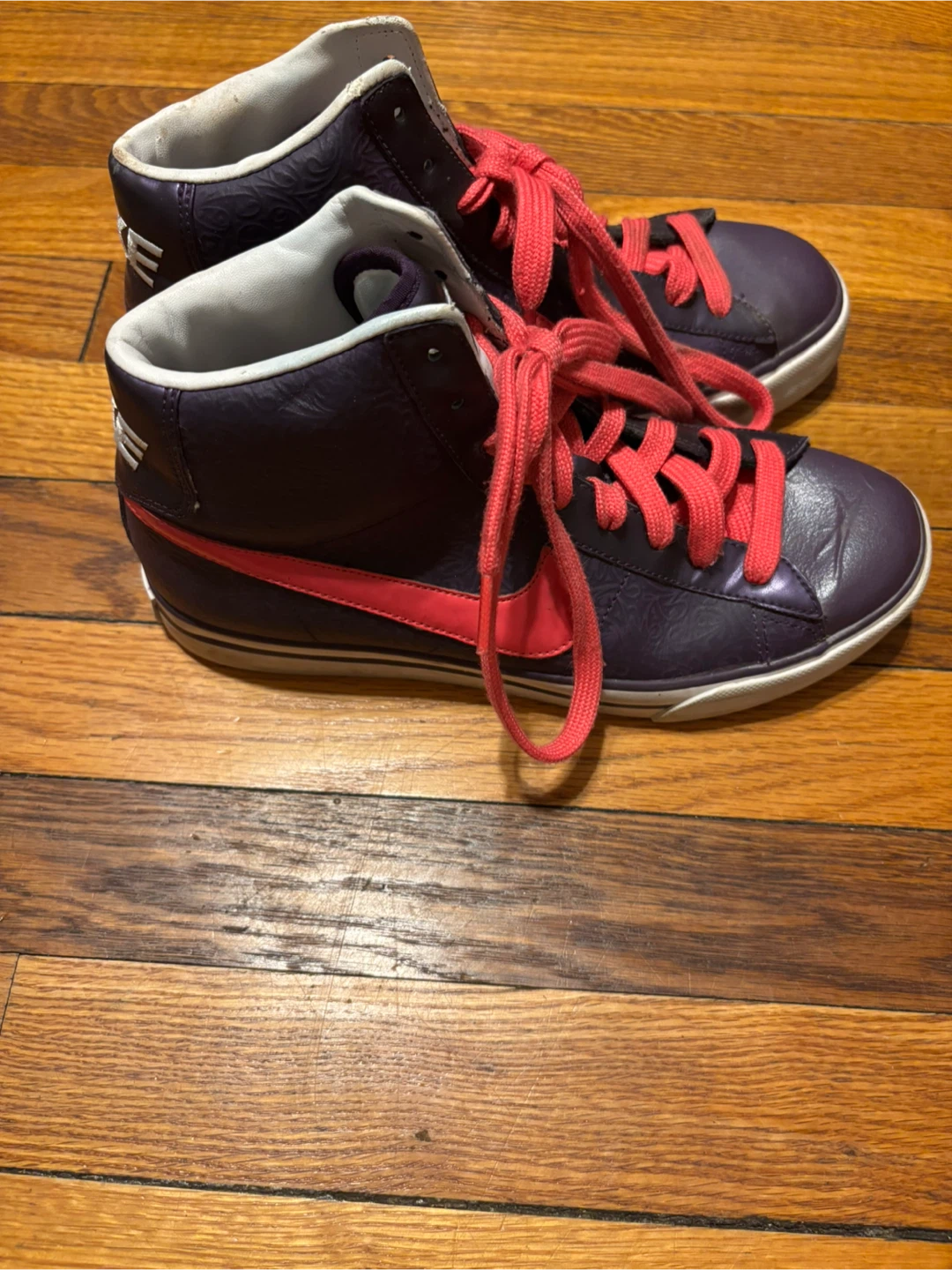 Nike High Top Sneakers US 8 - photo 2