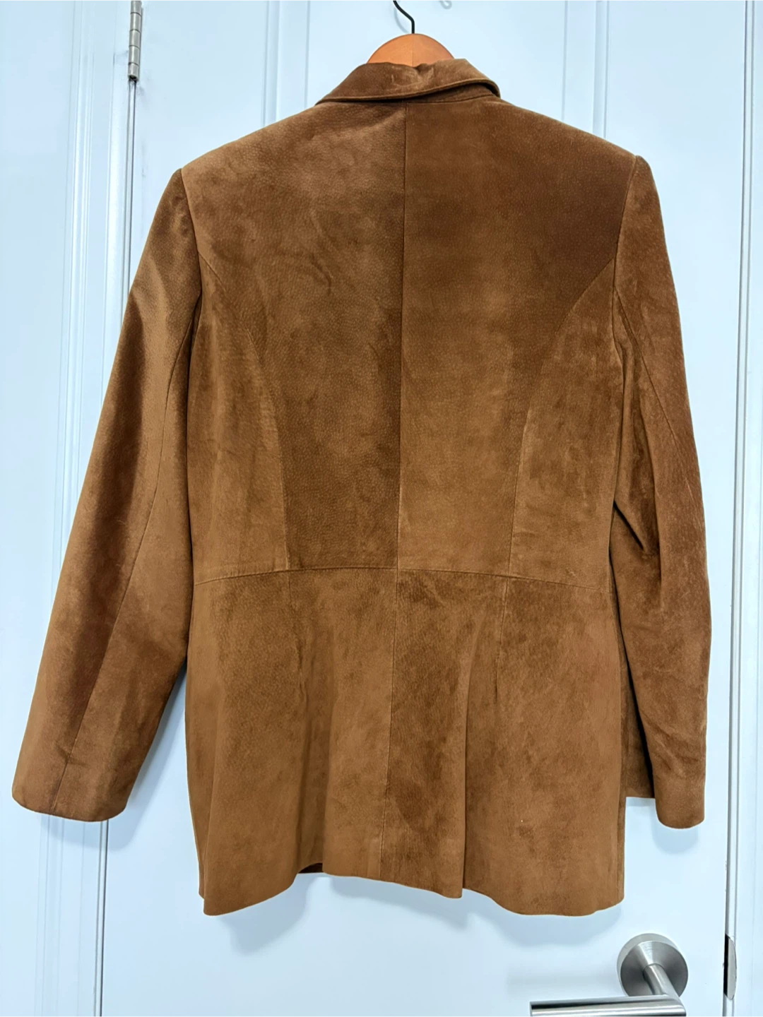 Danier Suede Leather Jacket 10-12 - photo 4