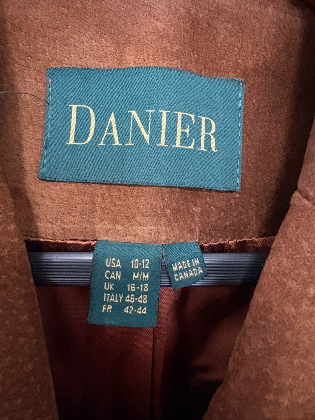 Danier Suede Leather Jacket 10-12 - photo 5