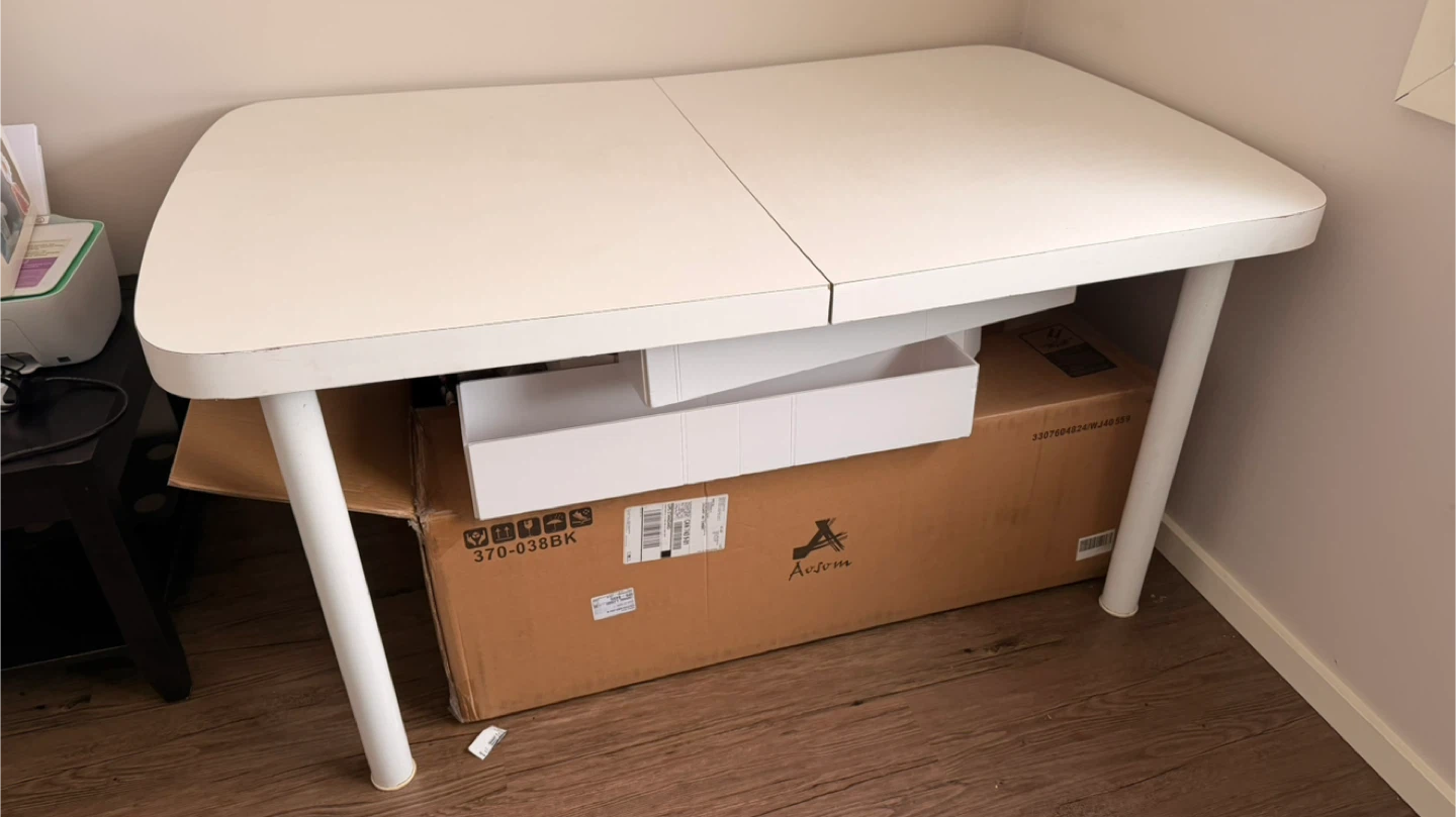 Extendable Dining Table - White