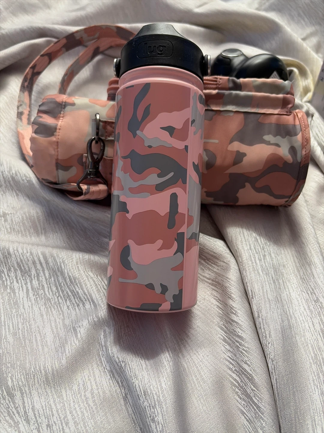 Lug Camo Water Bottle & Bag 🥕