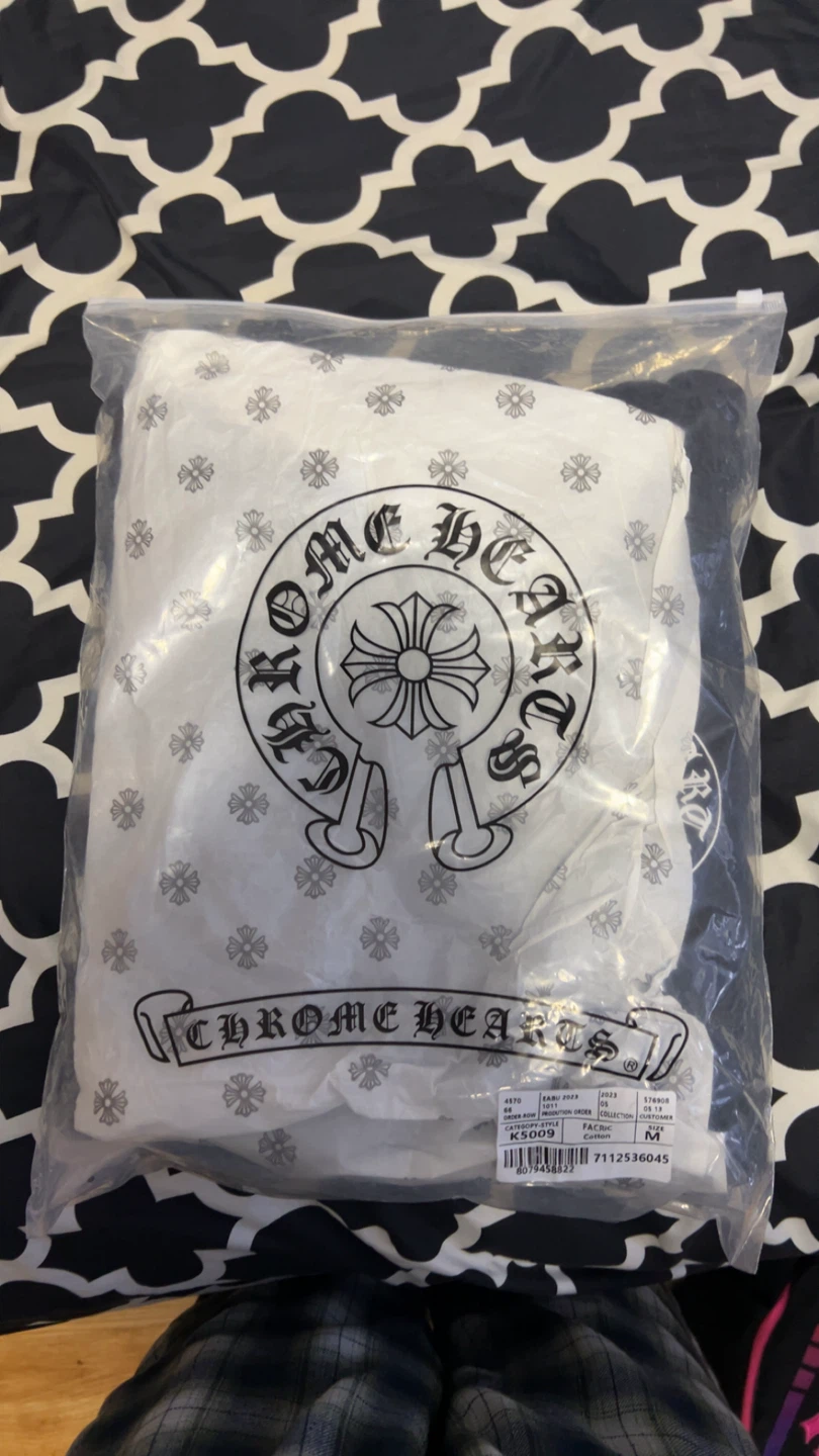 Chrome Hearts Black Hoodie - Size M - photo 5