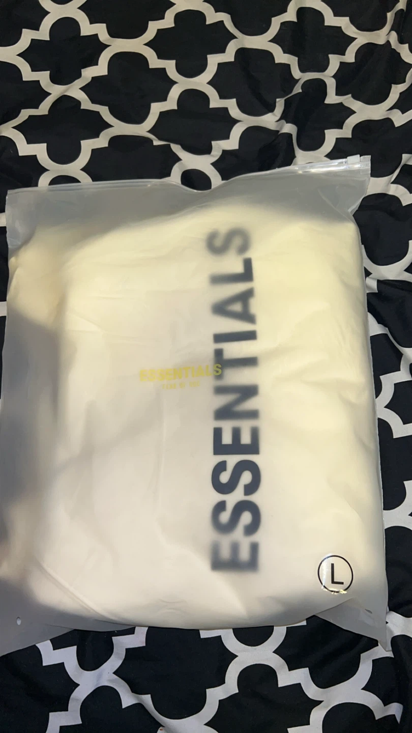 ESSENTIALS BEIGE SIZE L - photo 4
