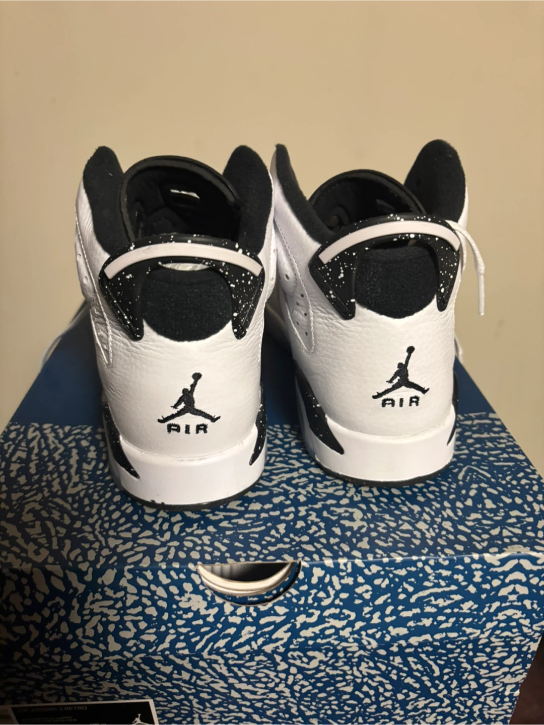 Air Jordan 6 Retro White/Black Size 8 women’s - photo 4