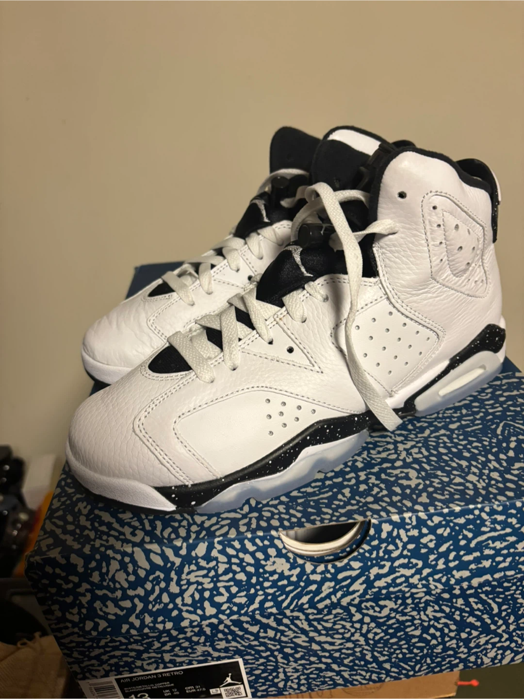 Air Jordan 6 Retro White/Black Size 8 women’s - photo 2