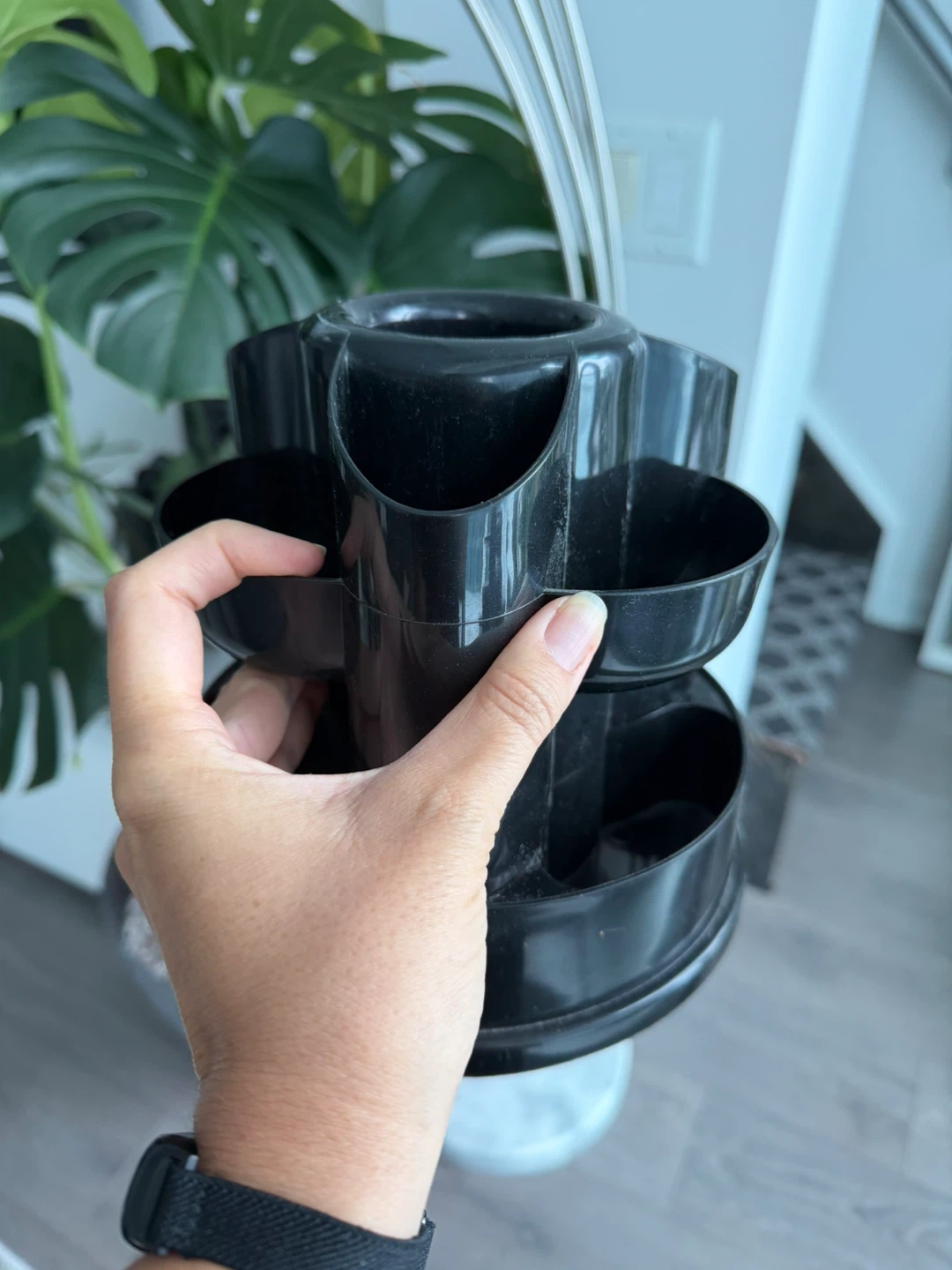 GOOD CONDITION Black Desk Organizer - photo 2