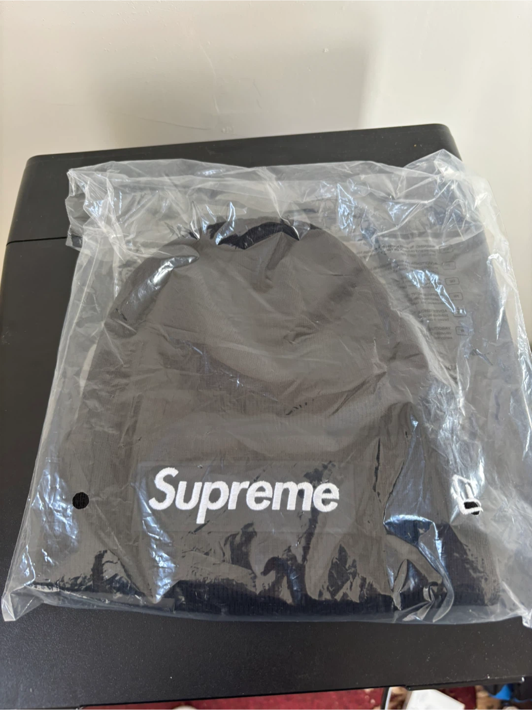 Supreme New Era Box Logo Beanie - Black (New)