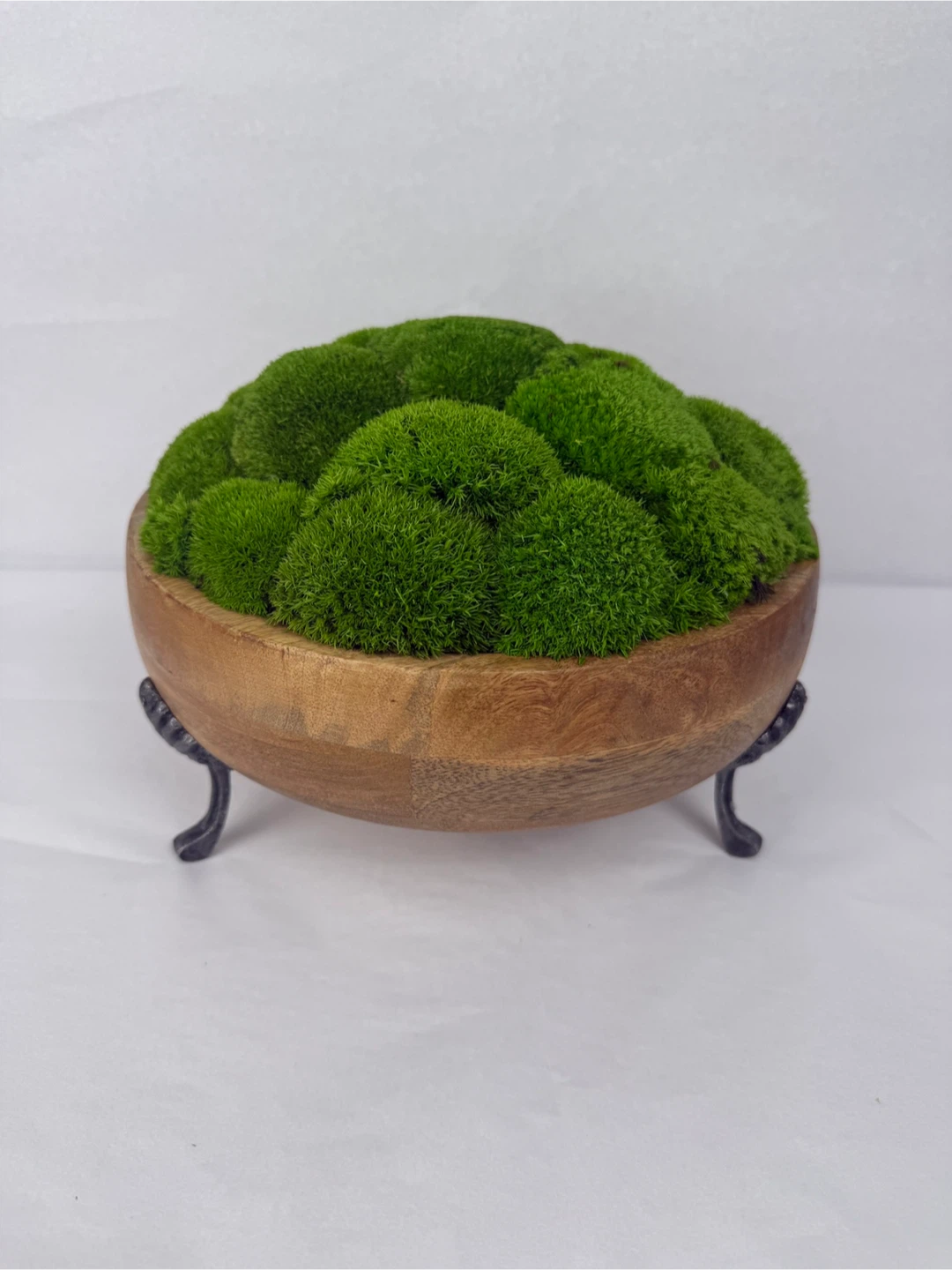 Moss Centrepiece on Wood Bowl