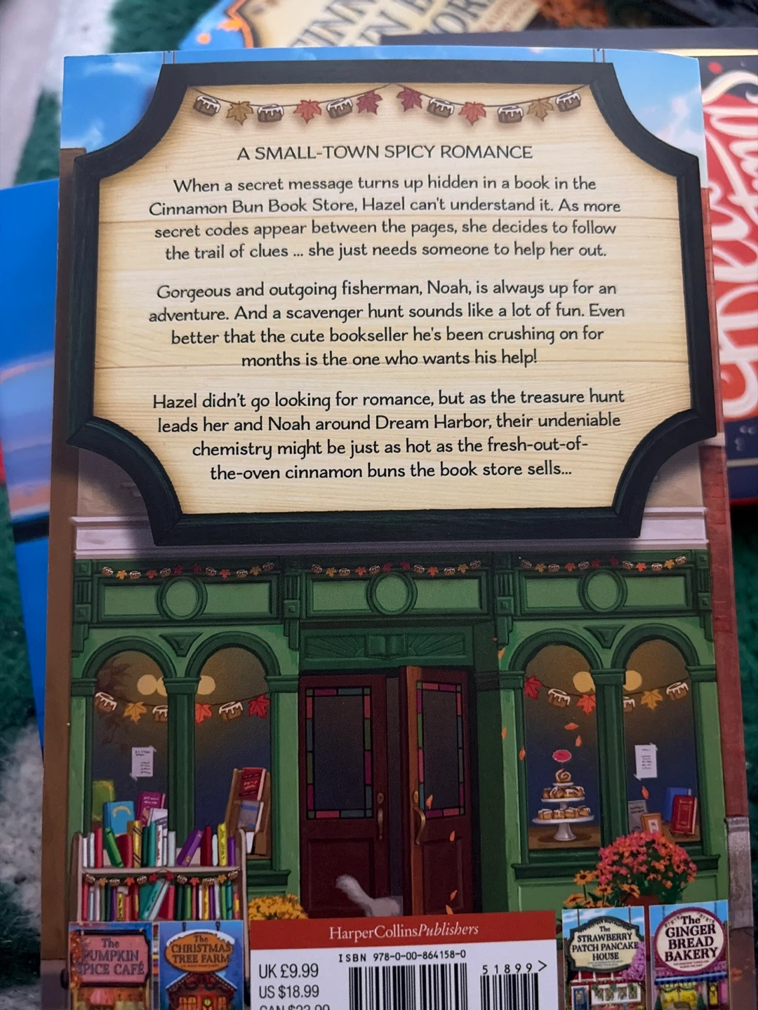 The Cinnamon Bun Book Store by Laurie Gilmore - photo 2