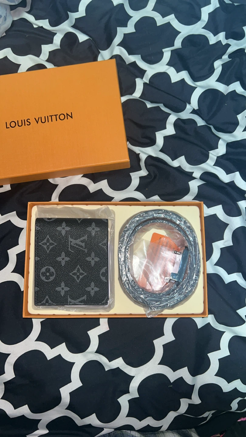 LV WALLET AND BELT - photo 2