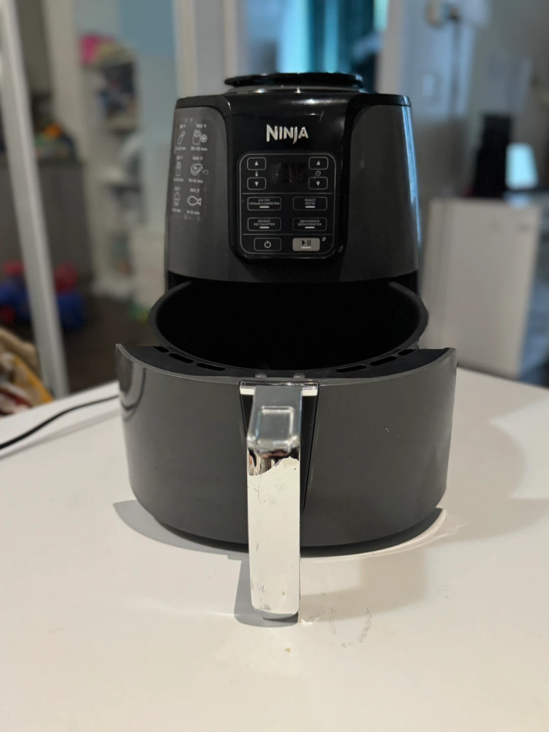 Ninja Air Fryer - Compact & Convenient! - photo 4
