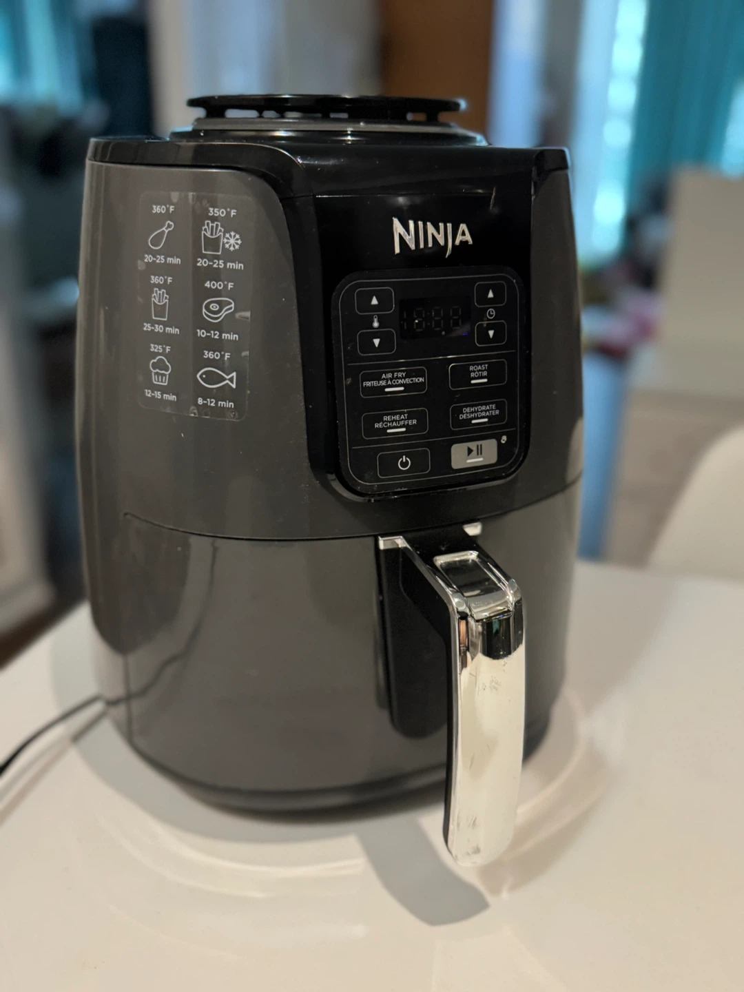 Ninja Air Fryer - Compact & Convenient! - photo 2