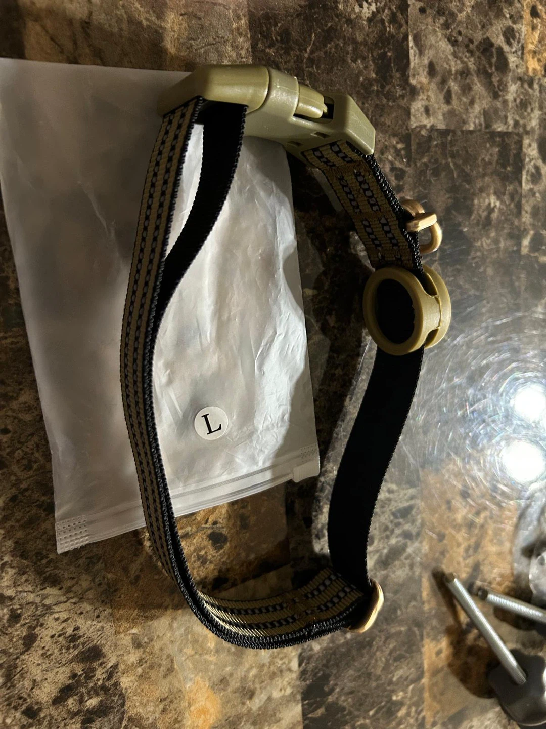 NEW- AirTag Dog Collar - Size L - photo 2