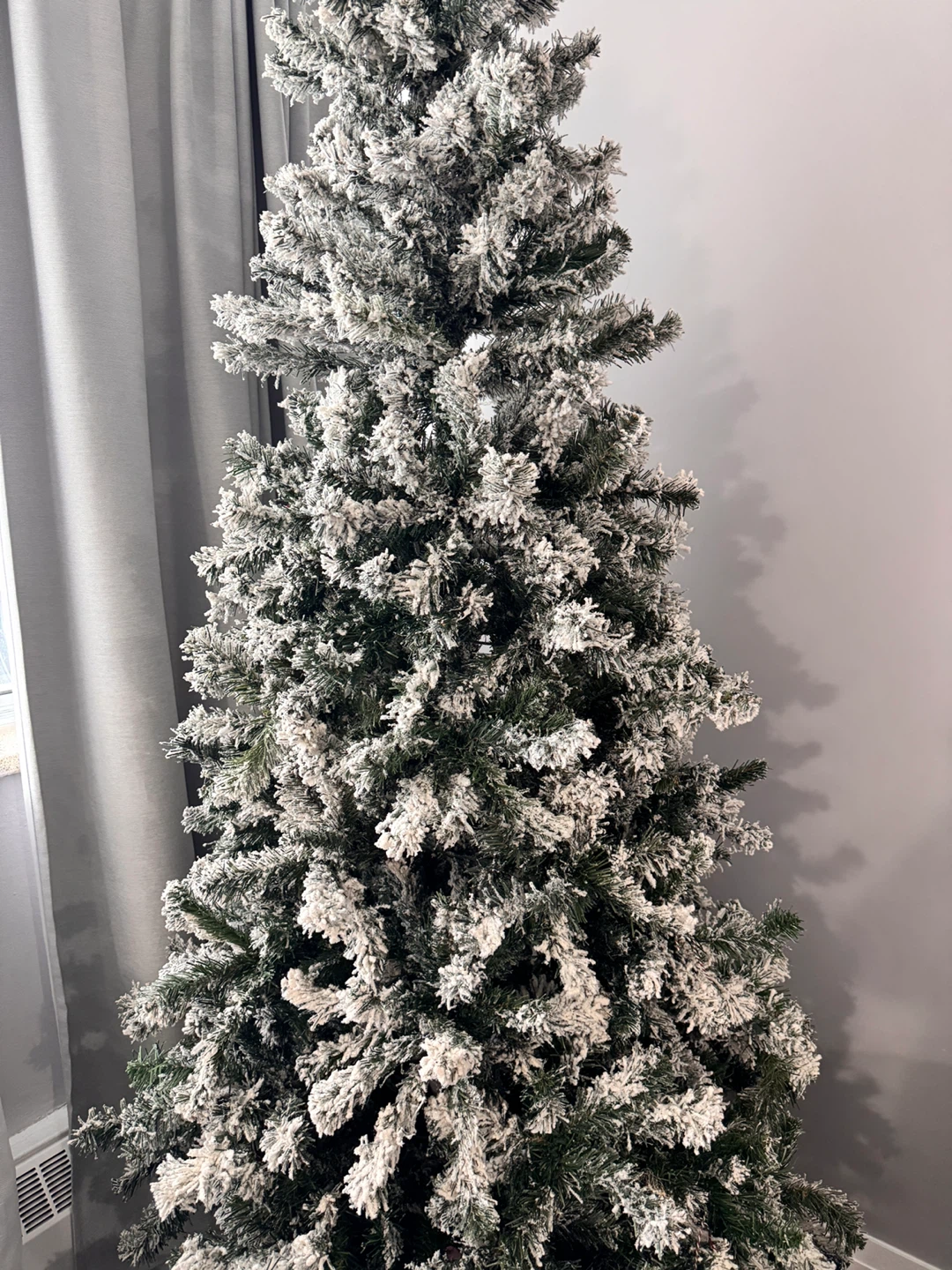 7.5ft Flocked LED Pre-Lit Tree