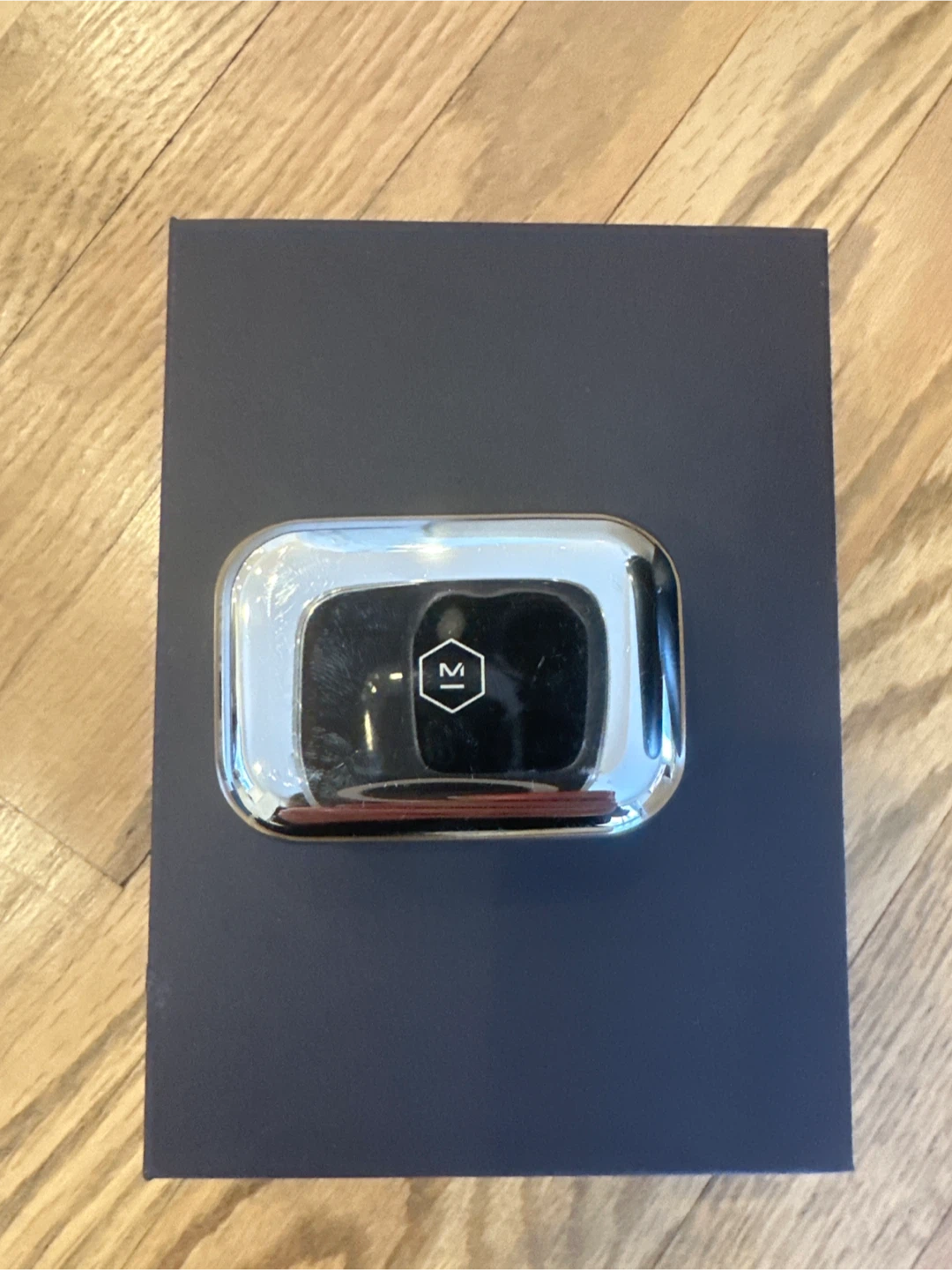 Master & Dynamic MW07 True Wireless Earphones - Like New! - photo 2