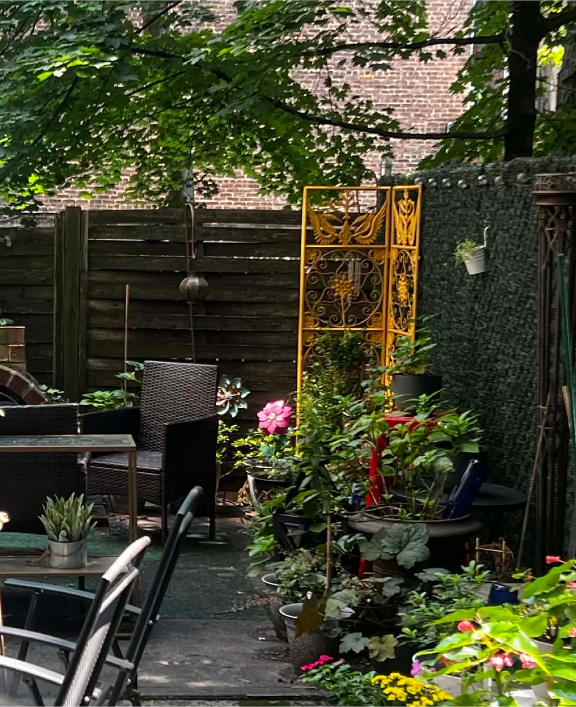 Two Panel Metal Garden Screen - photo 2