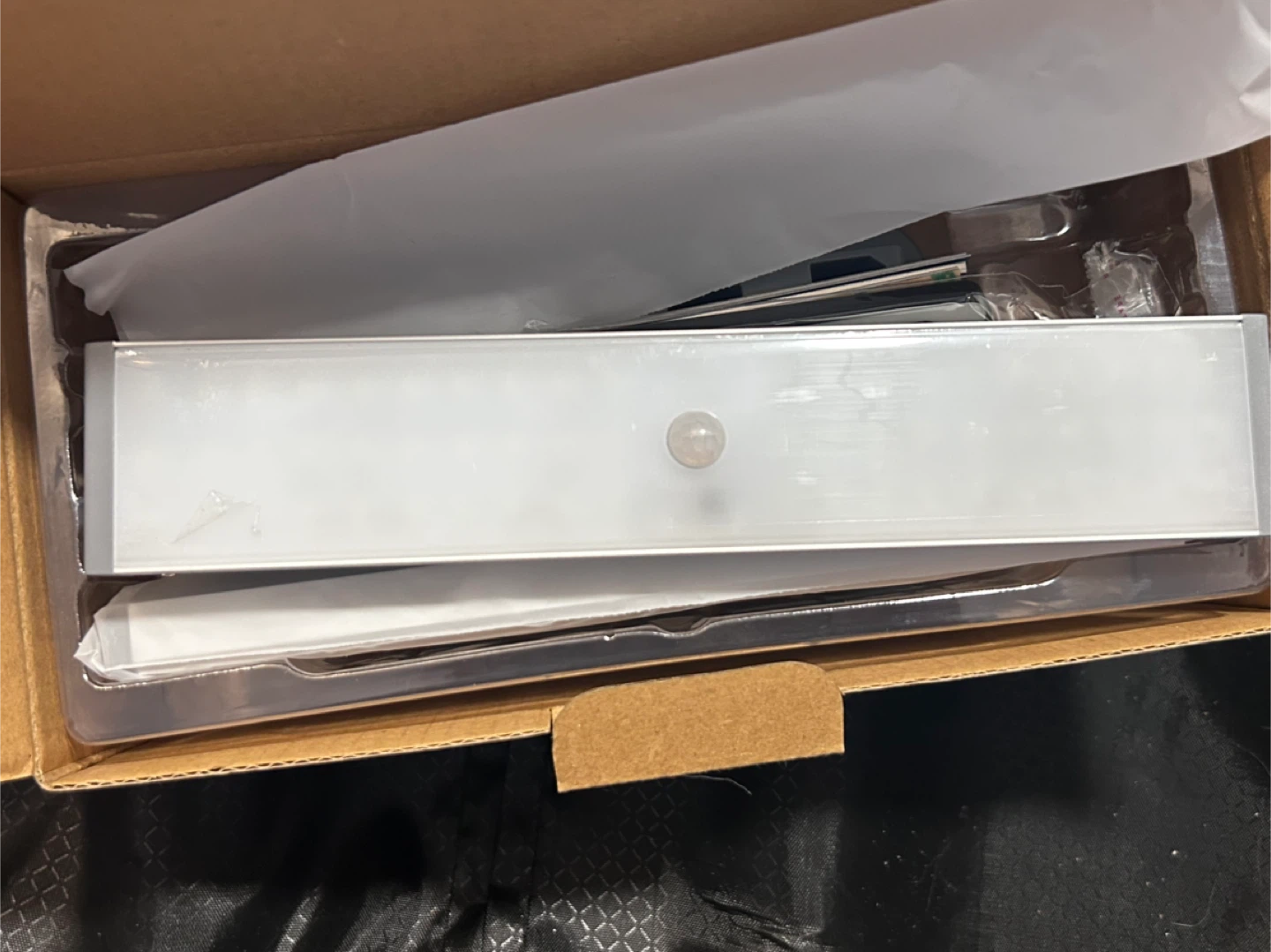 New Khangly Under Cabinet LED Lights w/ Charging Base - photo 2