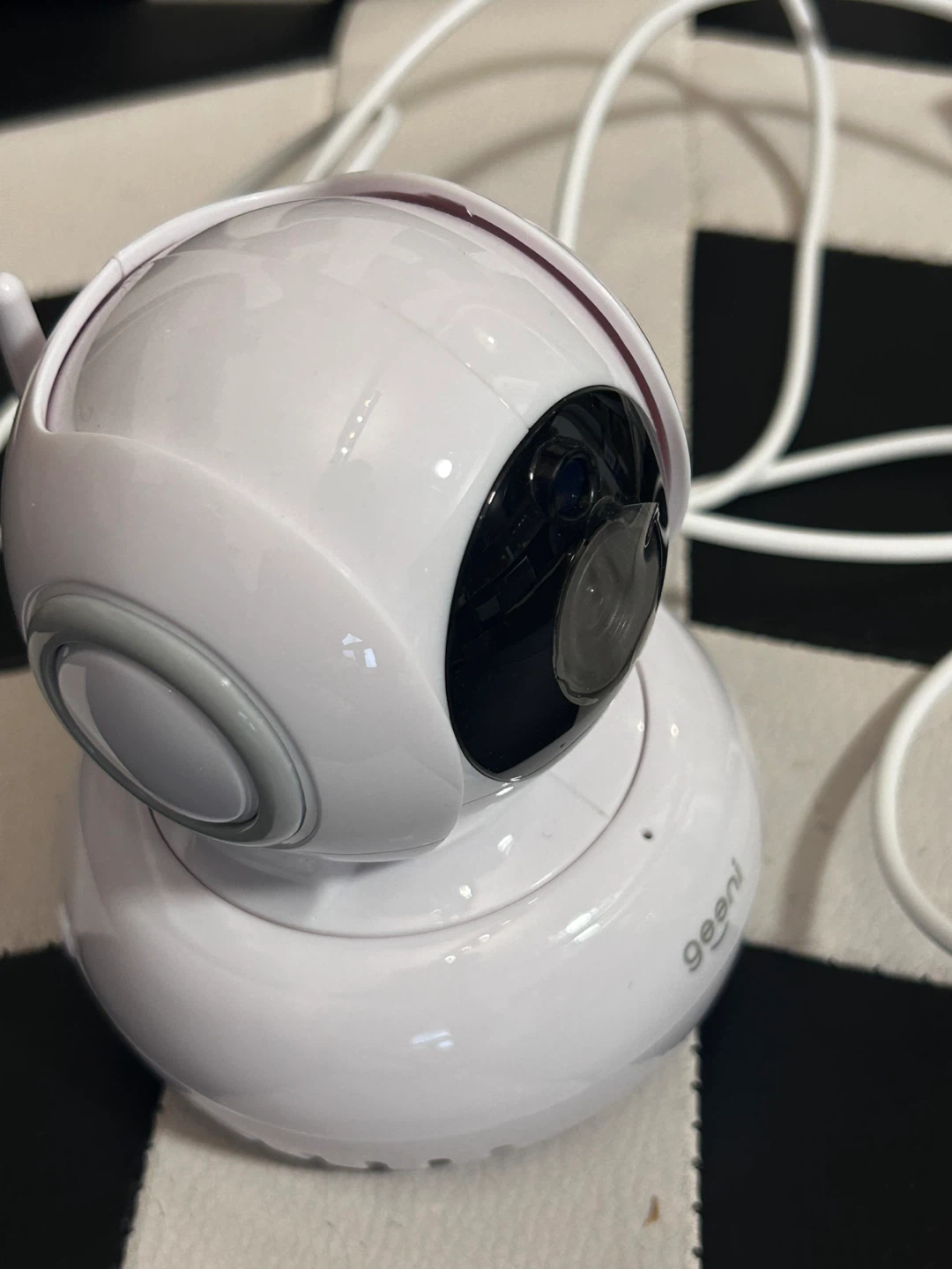 Geeni Security Camera - photo 3