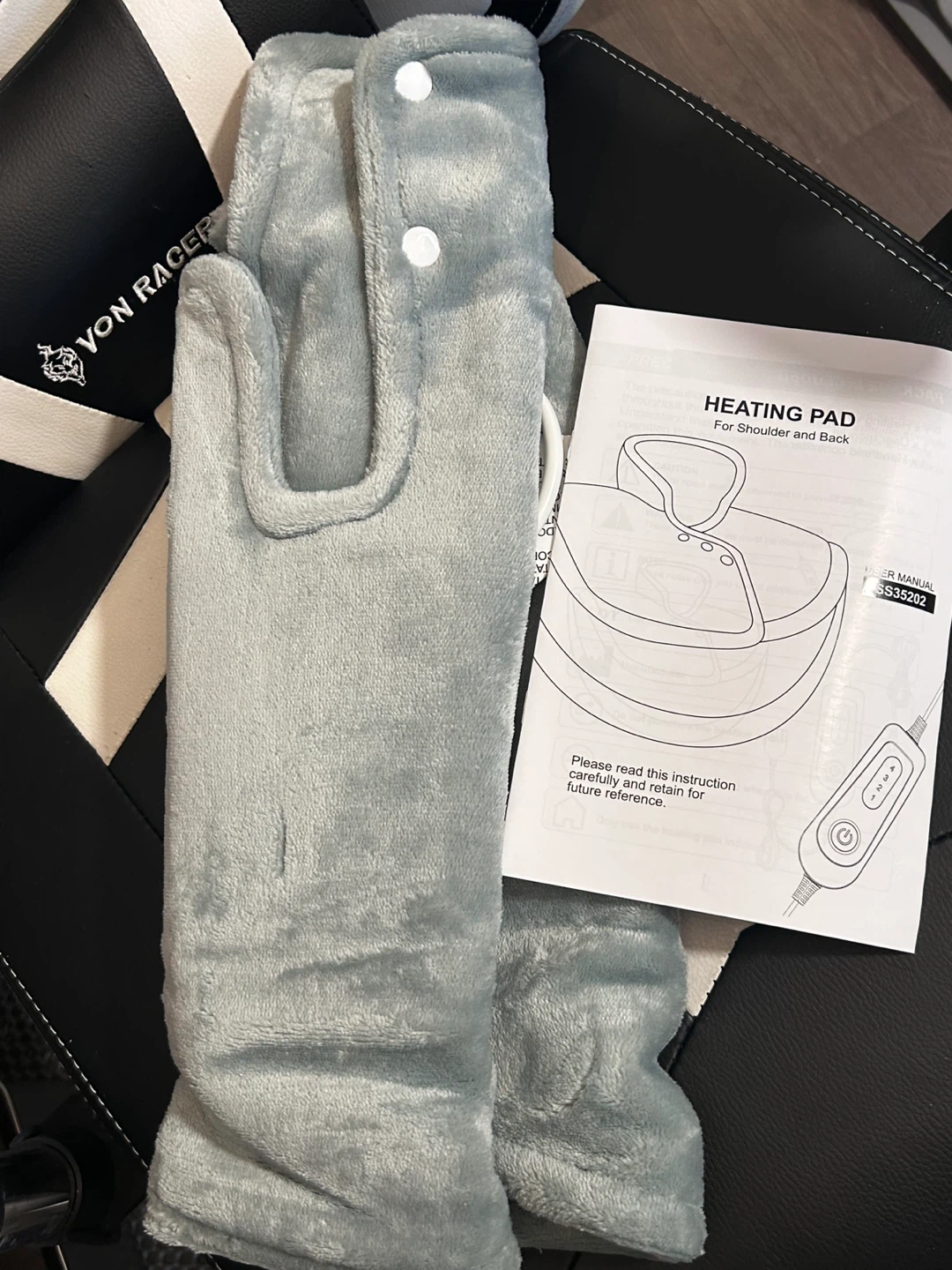 New Gray Heating Pad for Neck and Shoulder - photo 2