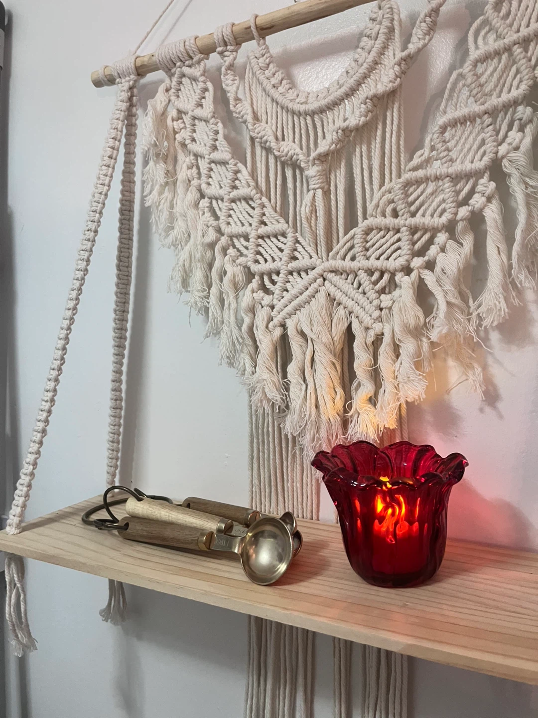 Macrame Wall Hanging Shelf - photo 3