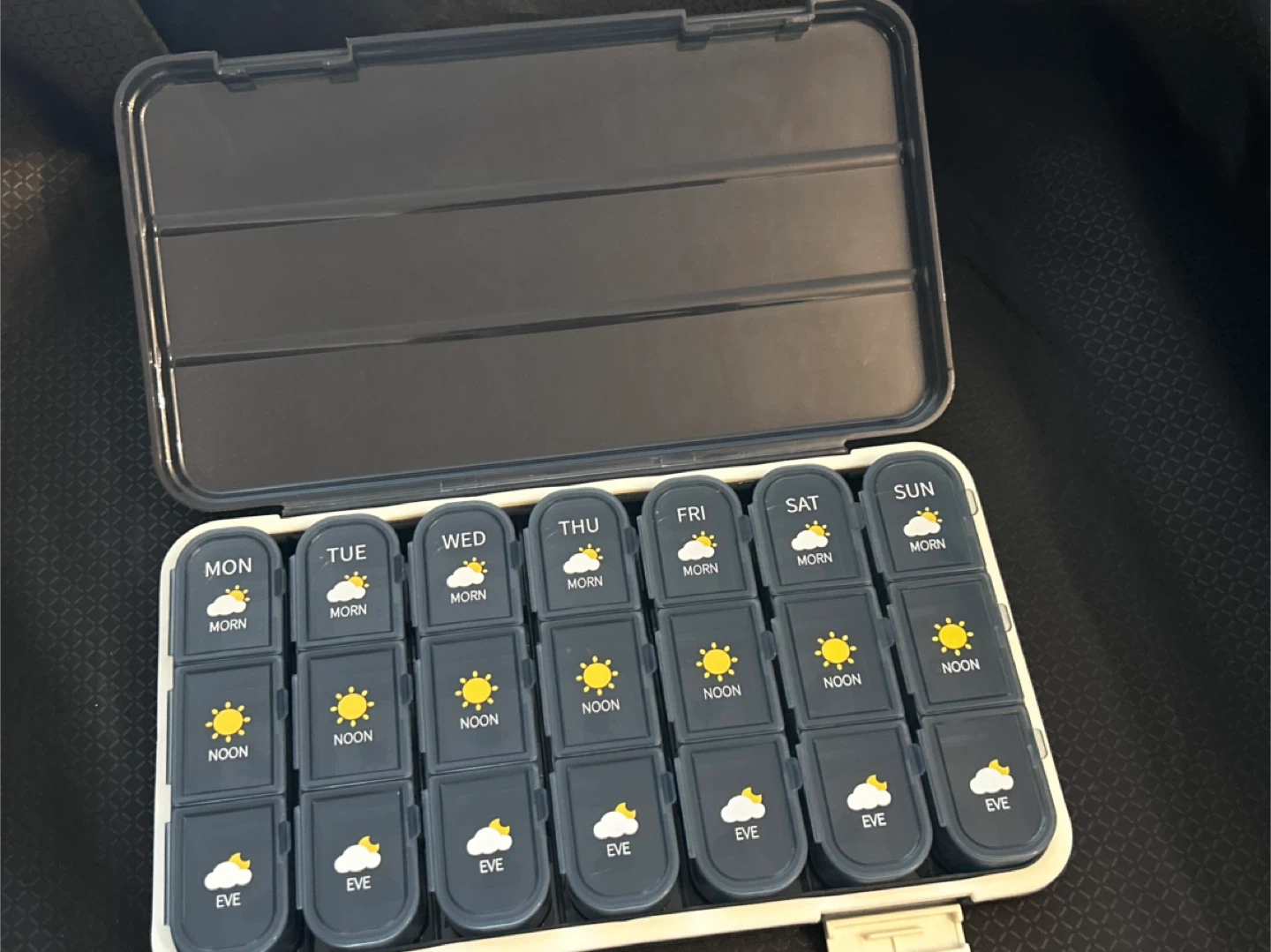New Pill Organizer Case - Weekly - photo 3