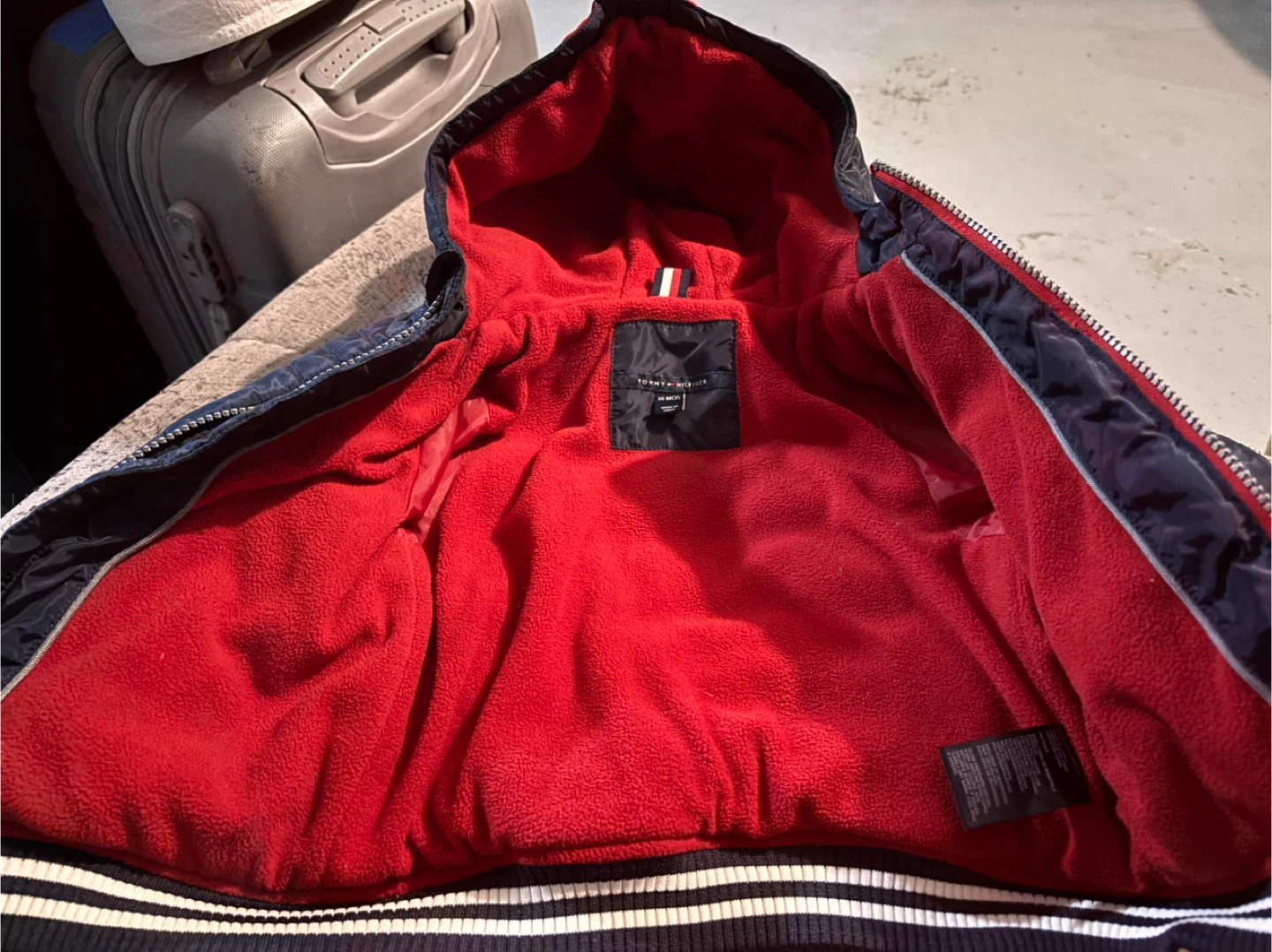 Tommy Hilfiger Puffer Jacket - 18 Months - photo 3