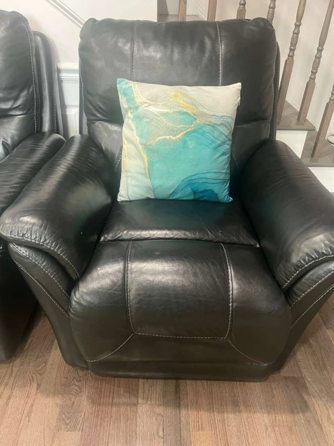 Black Leather Recliner Armchair - photo 4