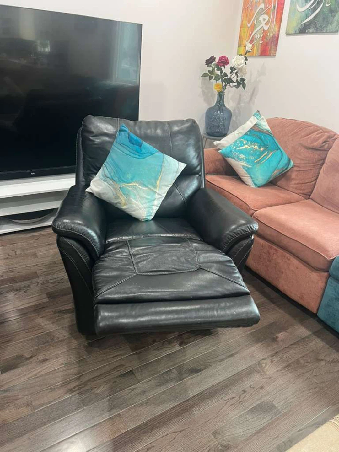 Black Leather Recliner Armchair - photo 5