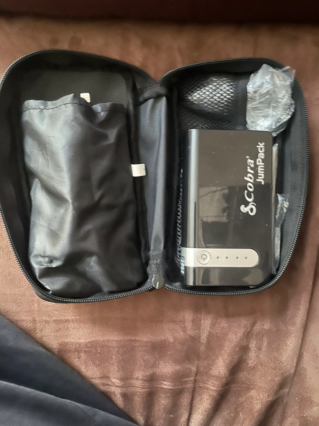 Cobra JumPack Portable Jump Starter - photo 2