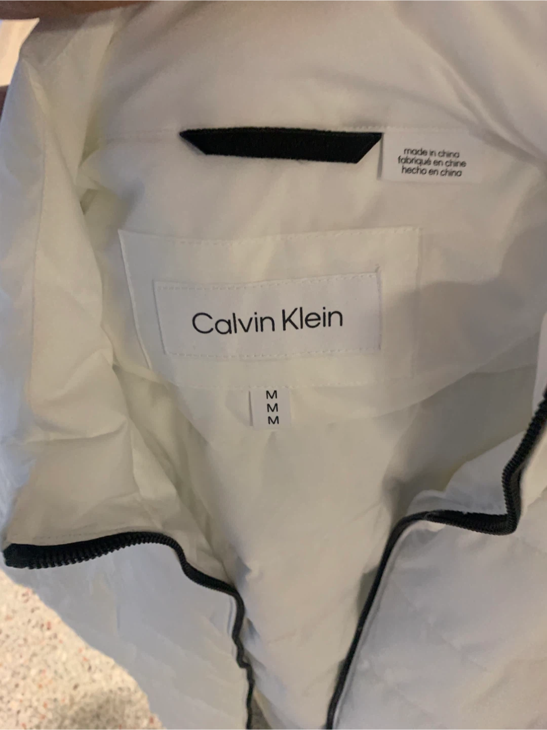 Calvin Klein White Puffer Jacket - Size M - photo 5