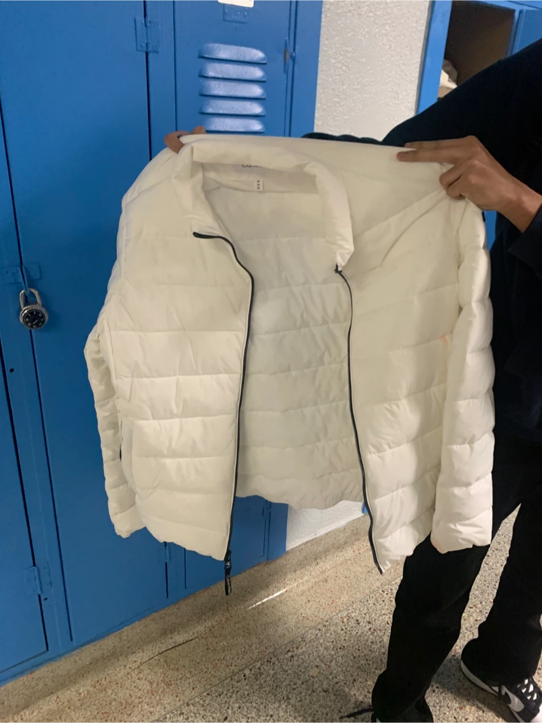 Calvin Klein White Puffer Jacket - Size M - photo 3