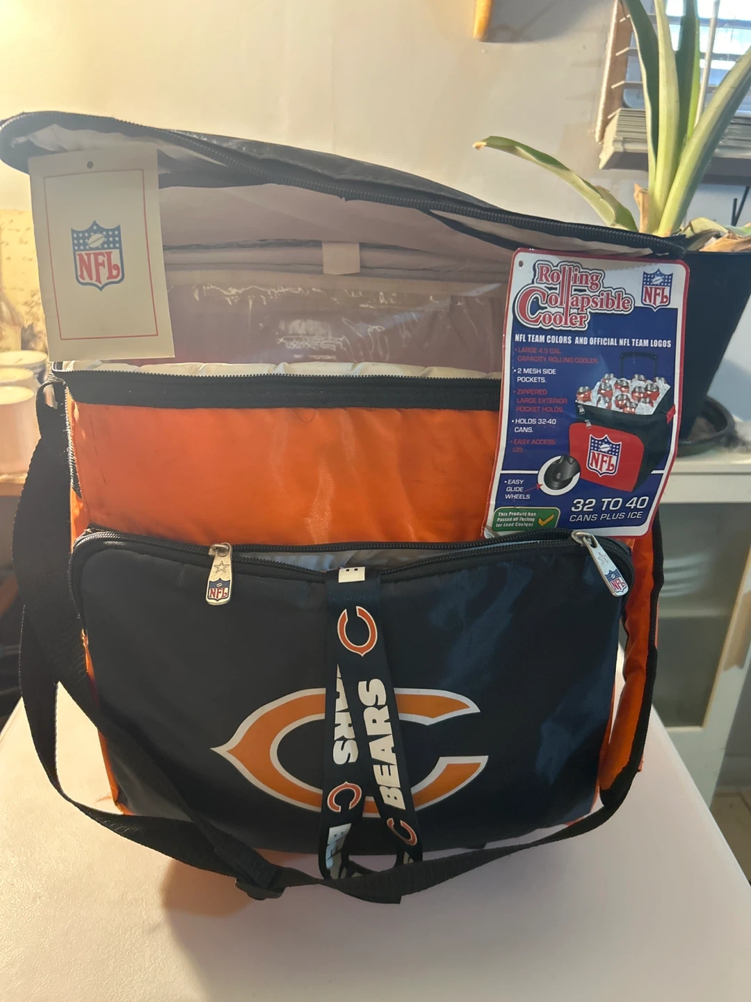 NFL Chicago Bears Rolling Collapsible Cooler