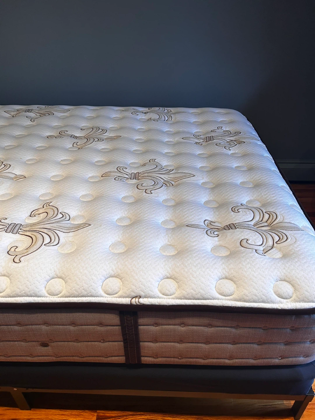 Stearns & Foster 60x80 Queen Mattress - photo 3