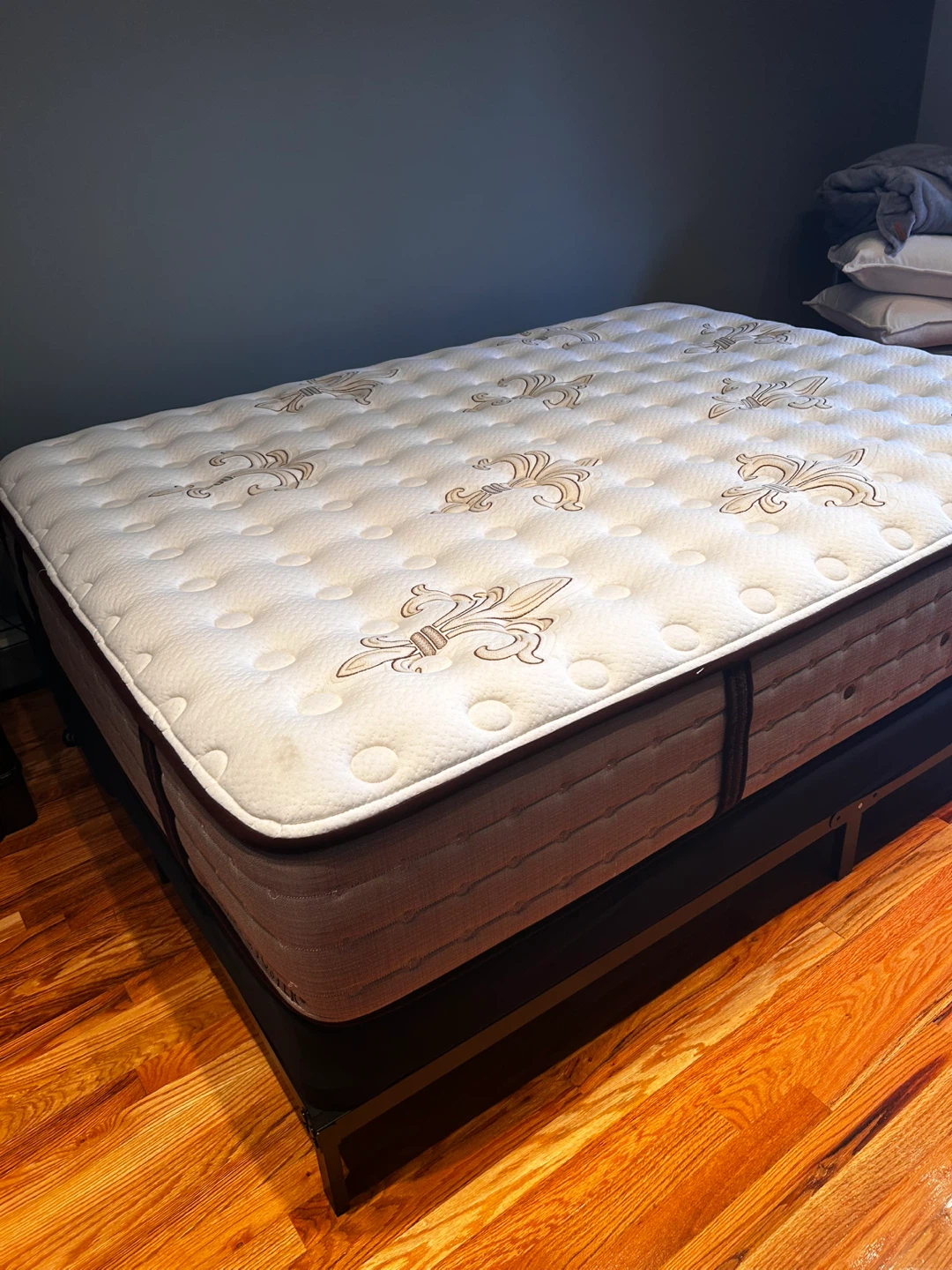 Stearns & Foster 60x80 Queen Mattress - photo 4