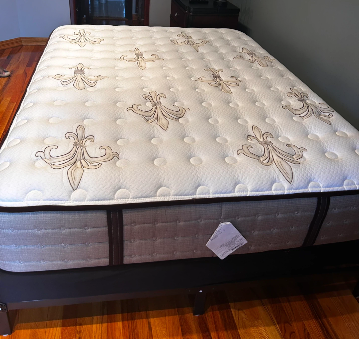Stearns & Foster 60x80 Queen Mattress - photo 2