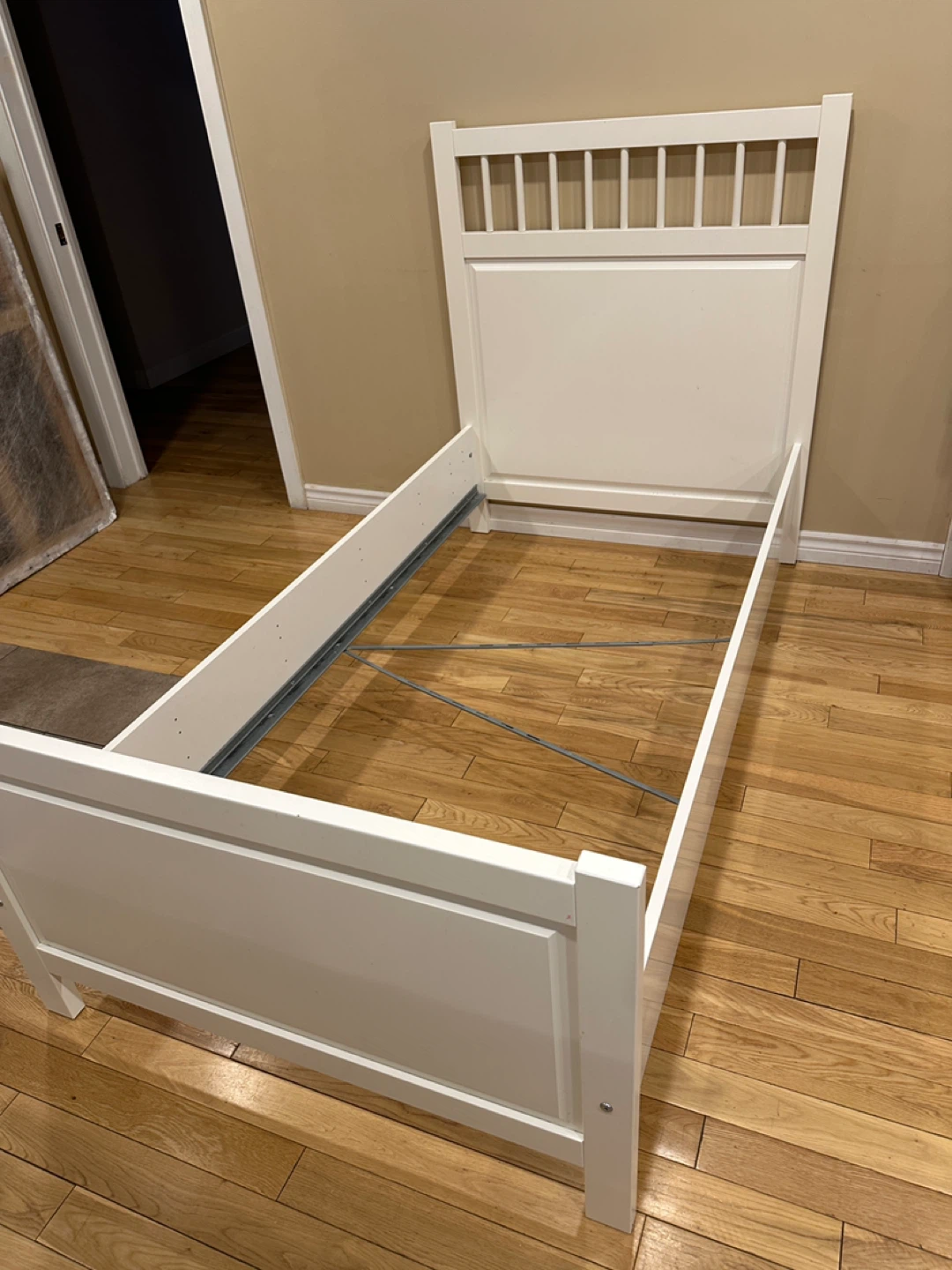 IKEA Hemnes Twin Bed Frame in White (CAN DELIVER) - photo 4