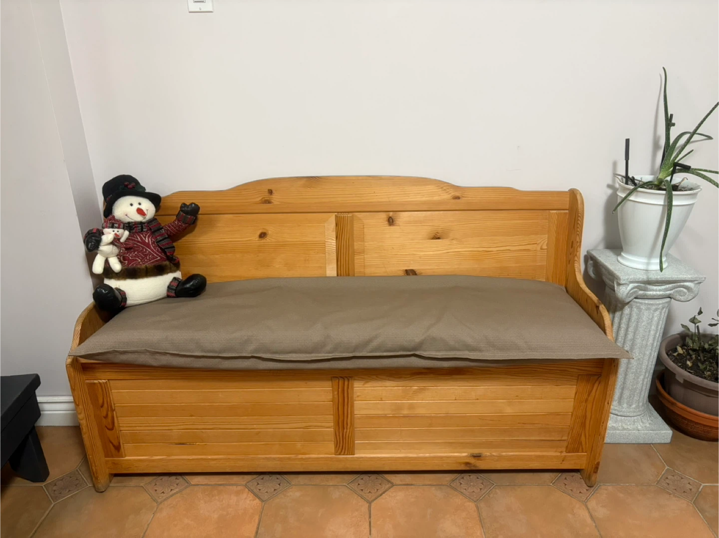 Wooden Storage Bench🥕